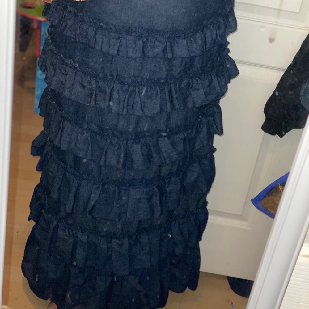 A style that’s available for custom orders - Picture 3 of 6